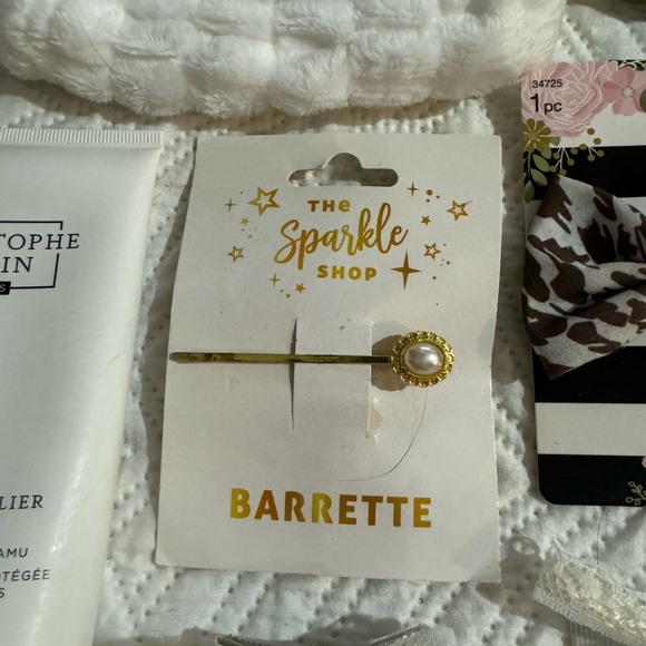 Hair Care & Accessories Bundle - Picture 3 of 7